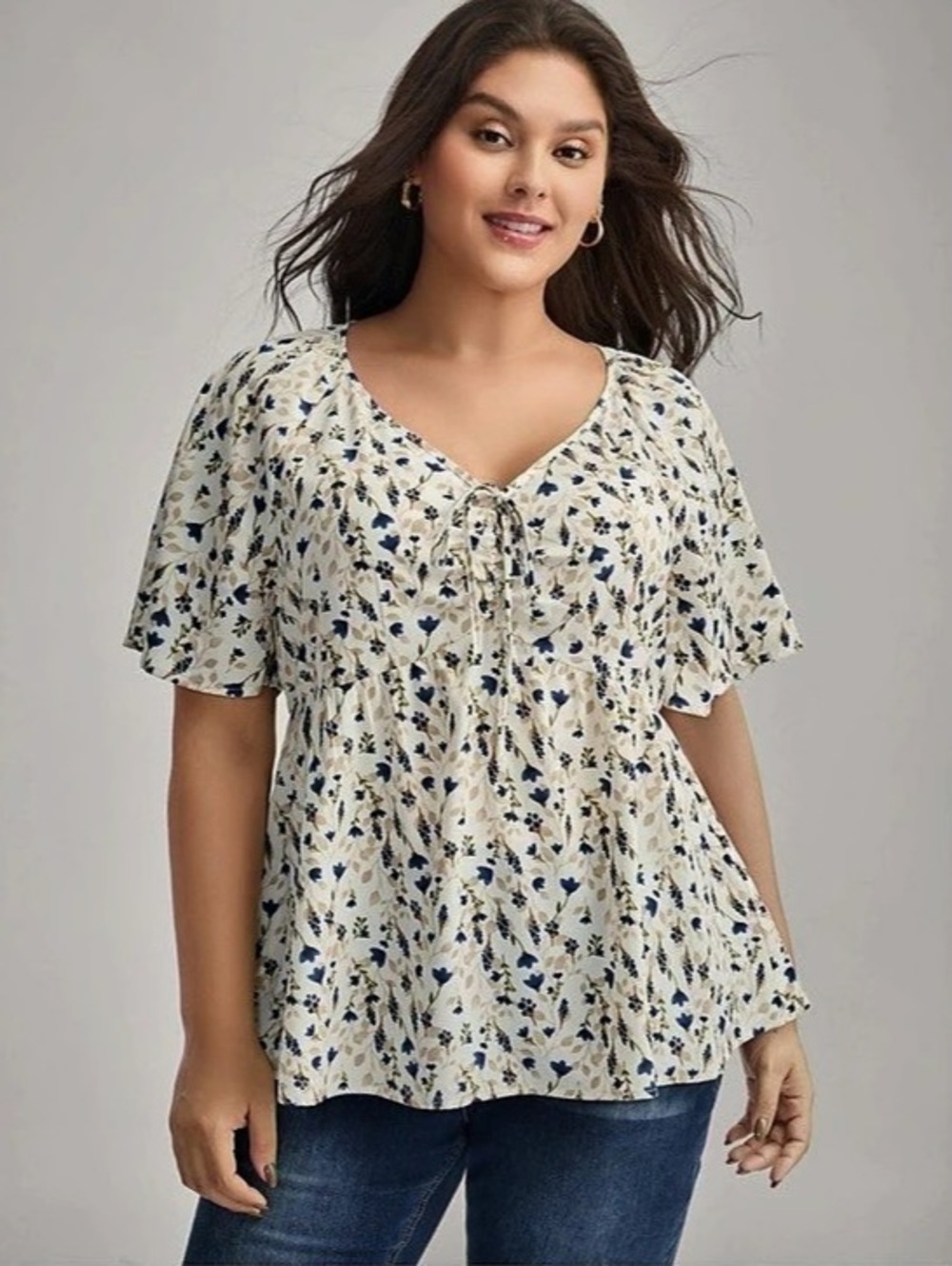 BloomChic Floral Blouse in Cream & Blue XL NWT